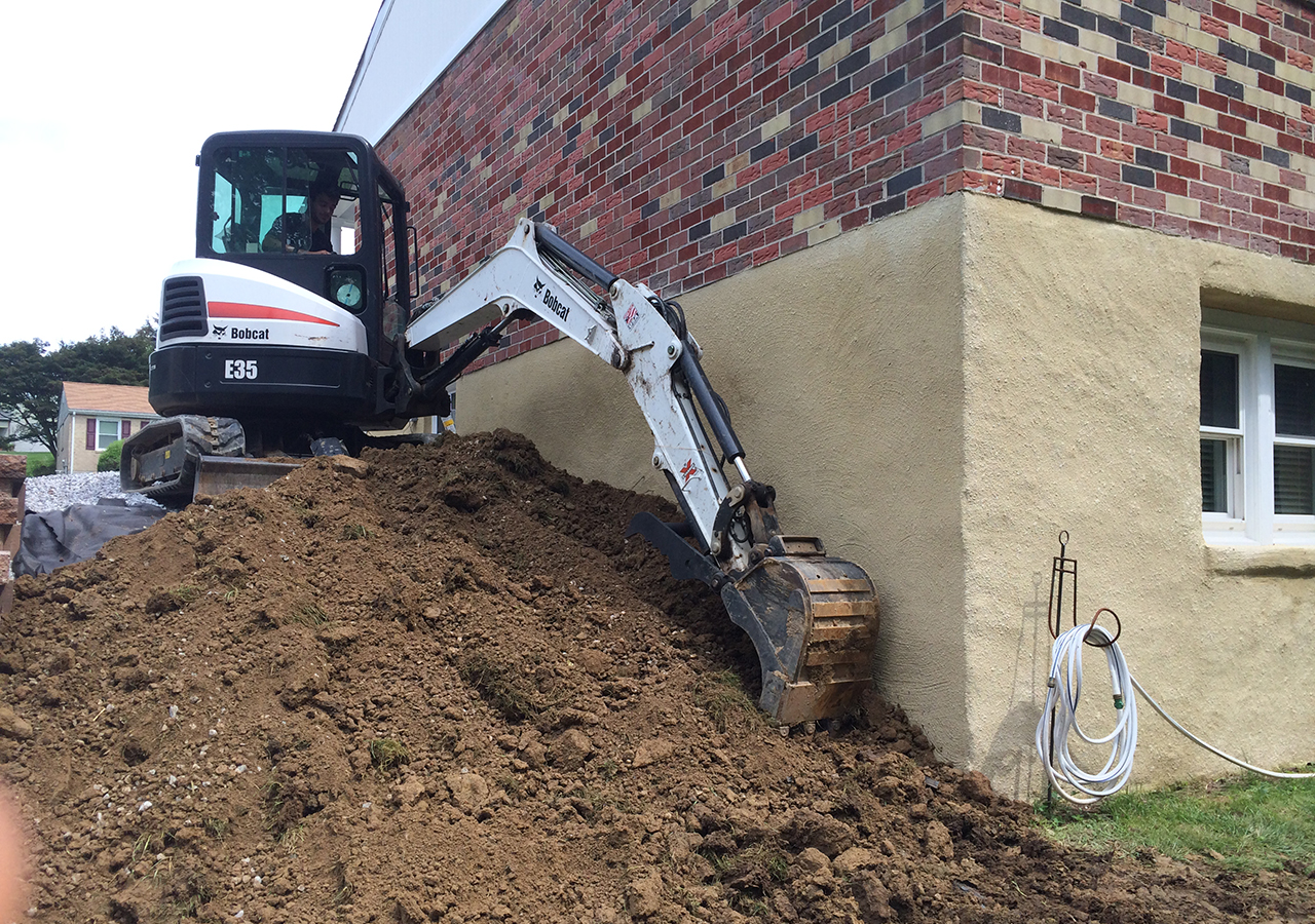 choose-the-right-contractor-for-your-excavating-job